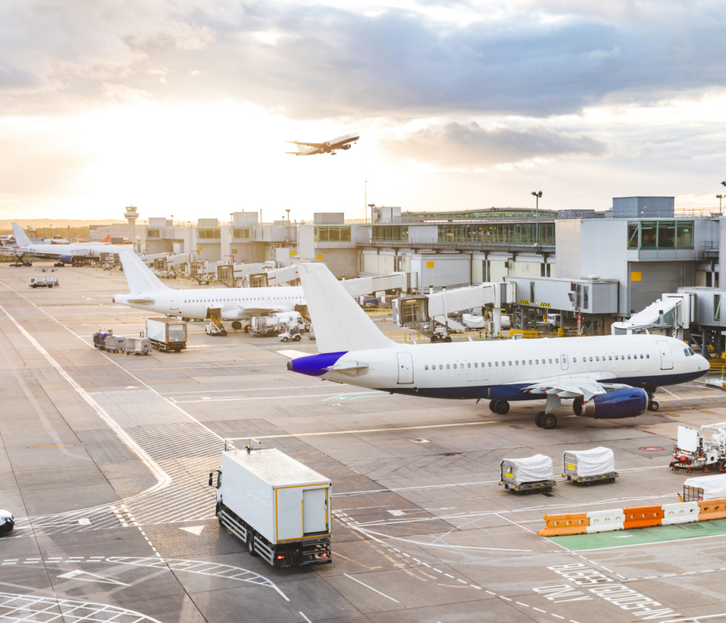 Planes at Dallas Fortworth Airport